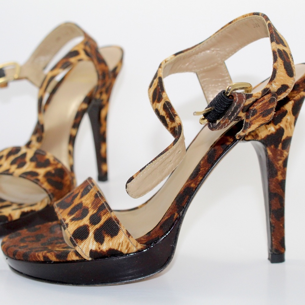 Stuart Weitzman Snadals High Heels